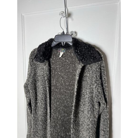 Vintage Y2K Eye Candy Gray Boho Faux Fur Duster Cardigan Whimsygoth Fairy L - Picture 8 of 8